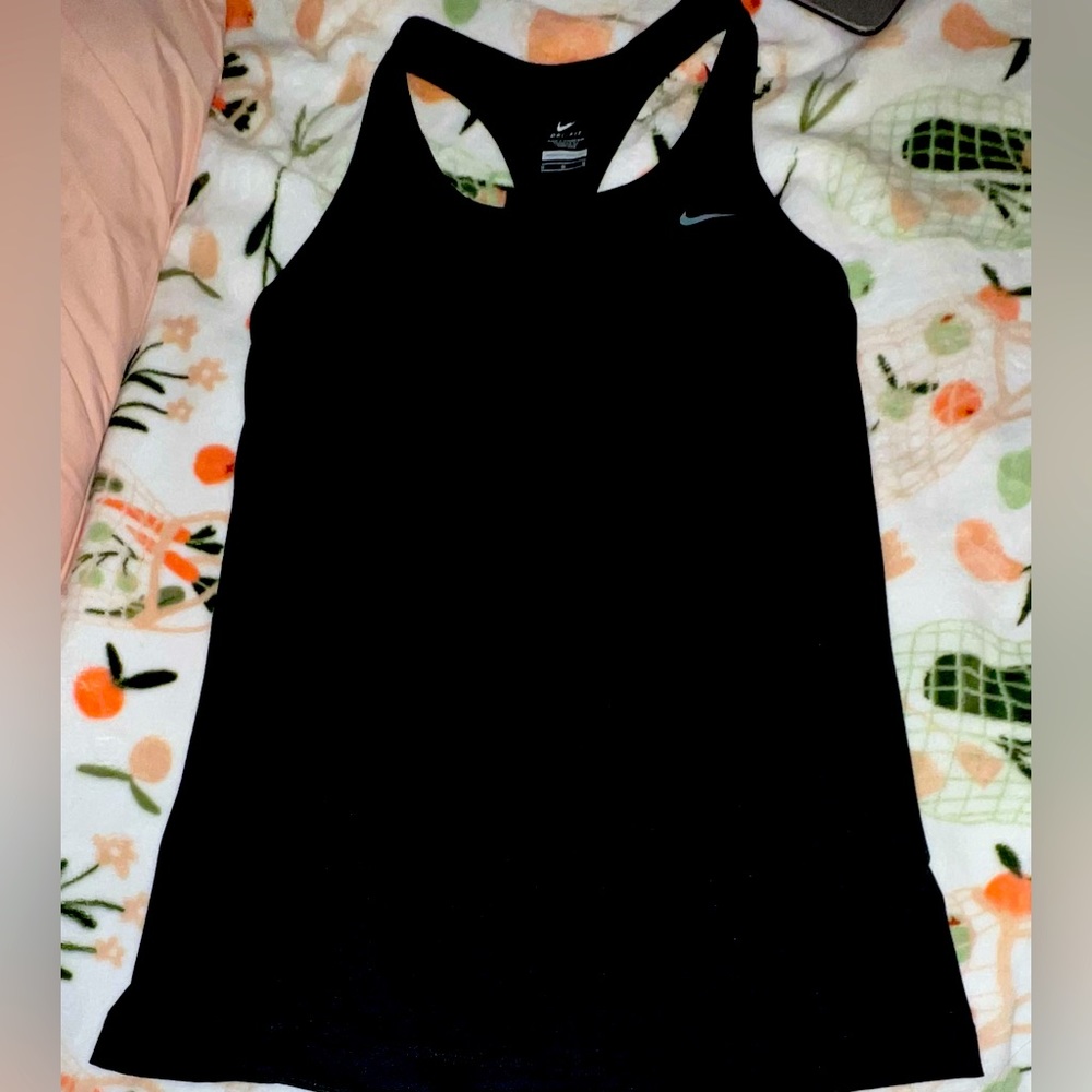 Nike workout top